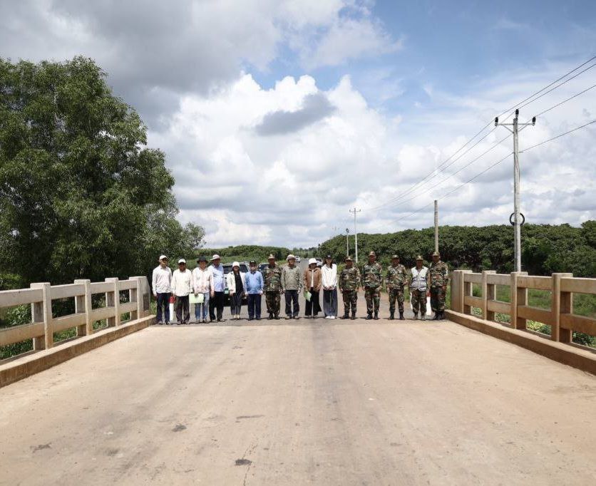 ឯកឧត្ដមបណ្ឌិត សៅ ជីវ័ន្ត ដឹកនាំគណ:កម្មការអន្តរក្រសួង អញ្ជើញចុះត្រួតពិនិត្យនិងវាយតម្លៃលើការងារស្ថាបនា និងស្តារឡើងវិញផ្លូវចំនួន ៥គម្រោង 6 photo 2024 10 17 19 11 21