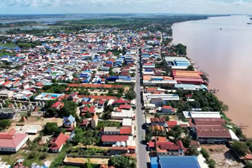 ១ទេសភាពអ្នកលឿងត្រើយខាងកើត