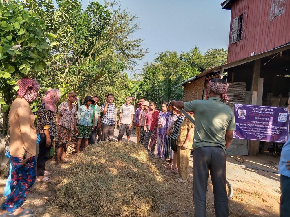 លោក ហ៊ន ហុន ចូលរួមបើកវគ្គបណ្តុះបណ្តាលវគ្គខ្លីជំនាញកសិកម្ម ចំនួន០៤វគ្គ 2 photo 2024 11 11 17 06 01 4