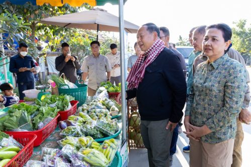 1.អភិវឌ្ឍន៍ចលនាភូមិគំរូ ក្នុងស្រុកម៉ាឡៃ