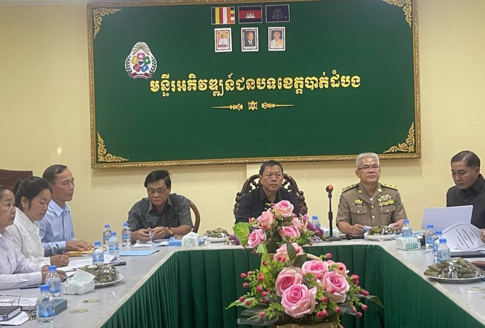 ឯកឧត្ដមបណ្ឌិត សៅ ជីវ័ន្ត ដឹកនាំកិច្ចប្រជុំបូកសរុបលទ្ធផលការងារប្រចាំ ឆ្នាំ២០២៤ និងលើកទិសដៅសម្រាប់ឆ្នាំ២០២៥ របស់មន្ទីរអភិវឌ្ឍន៍ជនបទខេត្តបាត់ដំបង 2 photo 2024 12 09 17 03 06