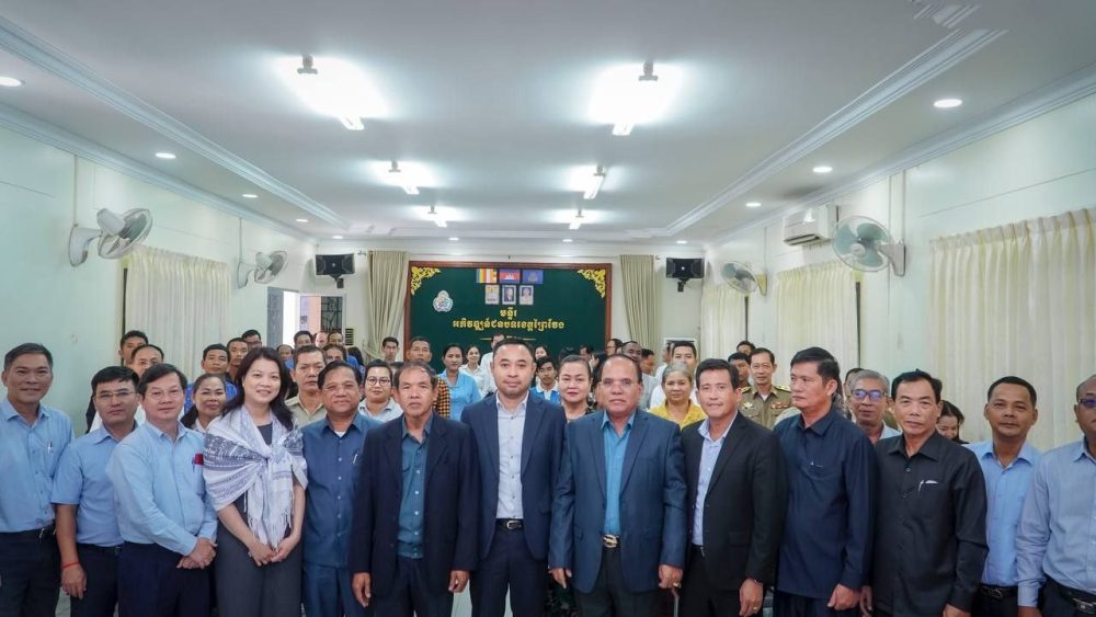 ឯកឧត្តម ជួប រតនា អញ្ជើញដឹកនាំសិក្ខាសាលាបូកសរុបលទ្ធផលការងារ របស់គម្រោងសហគមន៍ដឹកនាំទឹកស្អាត និងអនាម័យ ធន់នឹងអាកាសធាតុប្រកបដោយបរិយាបន្ន ឆ្នាំ២០២៣-២០២៤ និងលើកទិសដៅបន្តនិរន្តរភាពគម្រោង ឆ្នាំ២០២៥ 2 photo 2024 12 10 19 34 56 5