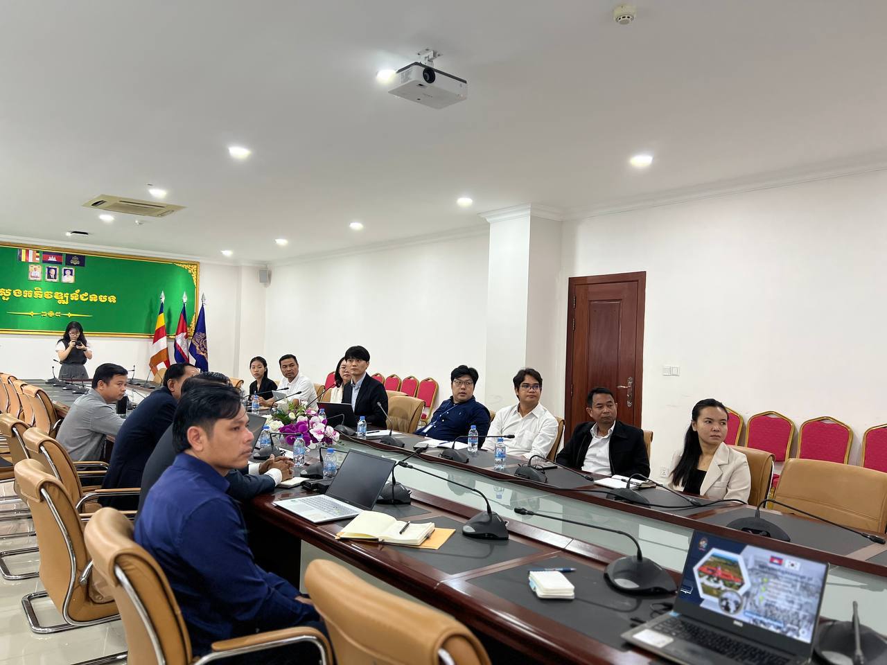 photo 2024 12 11 19 33 38