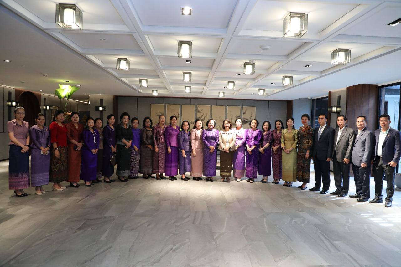លោកជំទាវ លីម មុយឡេង អញ្ជើញចូលរួមក្នុងកិច្ចសន្ទនាជាមួយគណៈកម្មការពាក់ព័ន្ធនៃរដ្ឋសភាស្តីពីអនុសញ្ញាលុបបំបាត់រាល់ទម្រង់រើសអើងប្រឆាំងនឹងនារីភេទ (CEDAW) និងសេចក្តីសង្កេតសន្និដ្ឋាននៃអង្គការសហប្រជាជាតិ 9 photo 2024 12 17 15 59 16