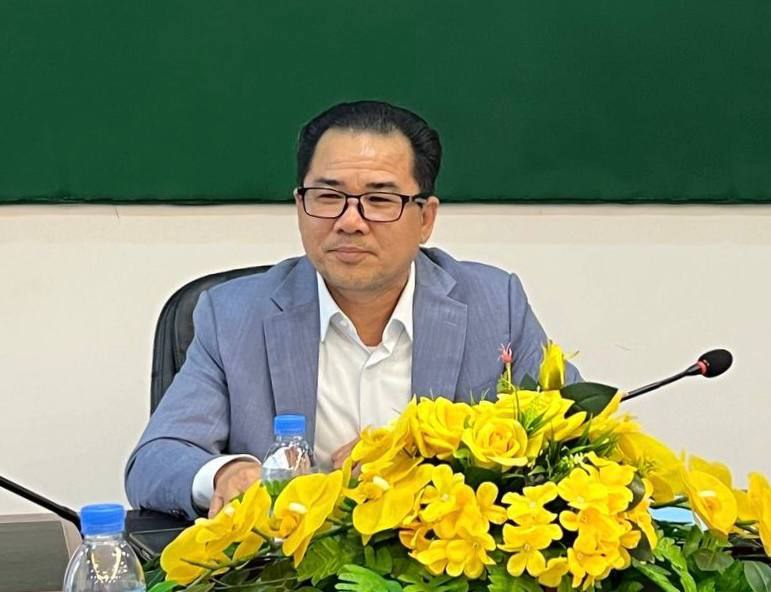 ឯកឧត្តមបណ្ឌិត ជ្រុន ថេរ៉ាវ៉ាត អញ្ជើញដឹកនាំកិច្ចប្រជុំជាមួយលេខាធិការដ្ឋាននៃ គ.ត.វ. 2 photo 2024 12 23 18 29 12