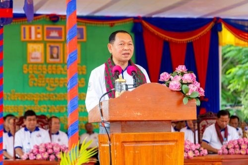 ១អបអរសាទរ ខេត្តតាកែវ