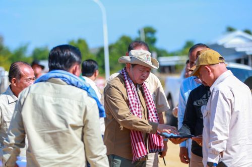 1.ភូមិប៊ុនរ៉ានីសែនជ័យដំណាក់ត្រយឹង