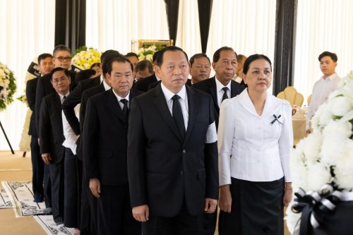 1.ហាក់ ស៊ីផេន