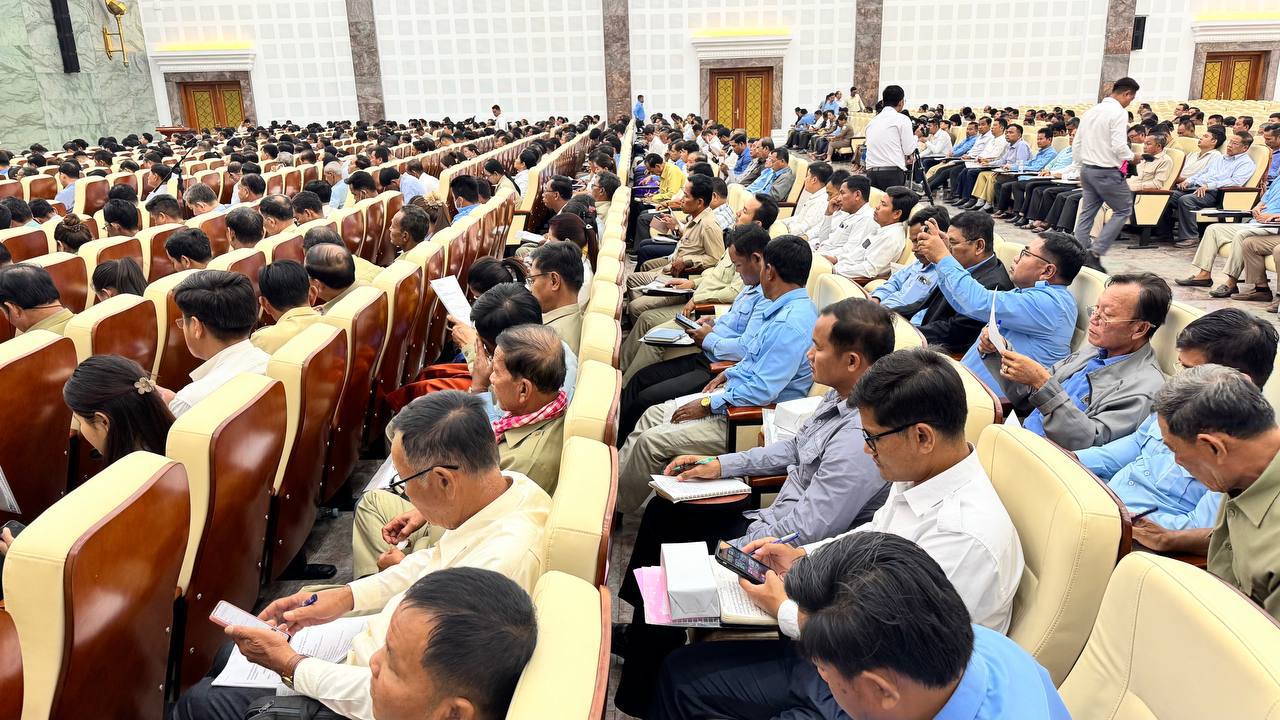 ឯកឧត្តម អ៊ិន ចន្ថា អញ្ជើញចូលរួមកម្មវិធីបណ្តុះបណ្តាលស្តីពីដំណើរការនៃការអនុវត្ត “កម្មវិធីផ្តល់ដីការពារព្រៃដើម្បីរួមគ្នាអភិវឌ្ឍដោយចីរភាព” 14 photo 2025 01 20 14 35 03