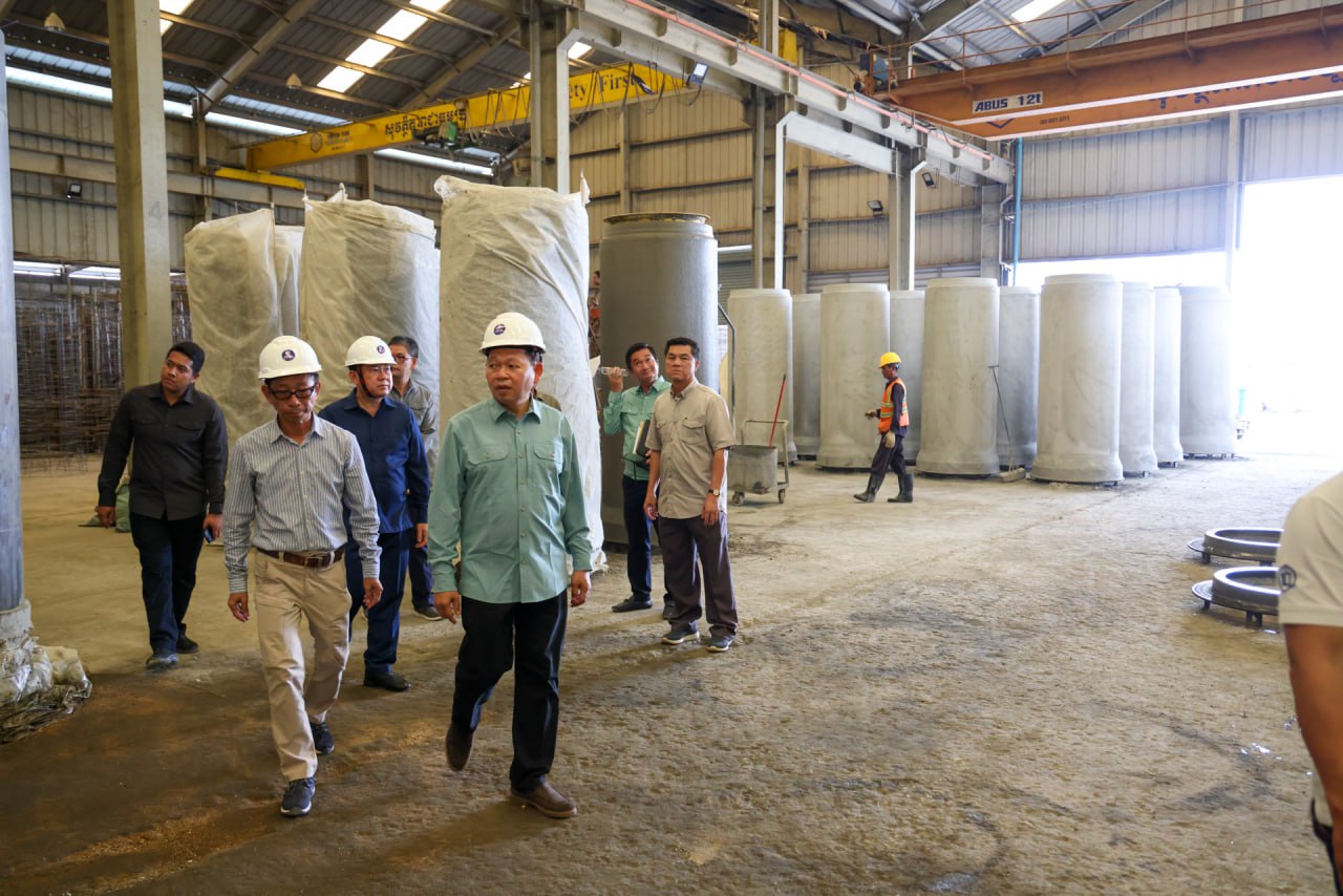 ឯកឧត្តម ឆាយ ឫទ្ធិសែន អញ្ជើញទស្សនកិច្ចក្រុមហ៊ុន Phnom Penh Precast Plants Co.,Ltd