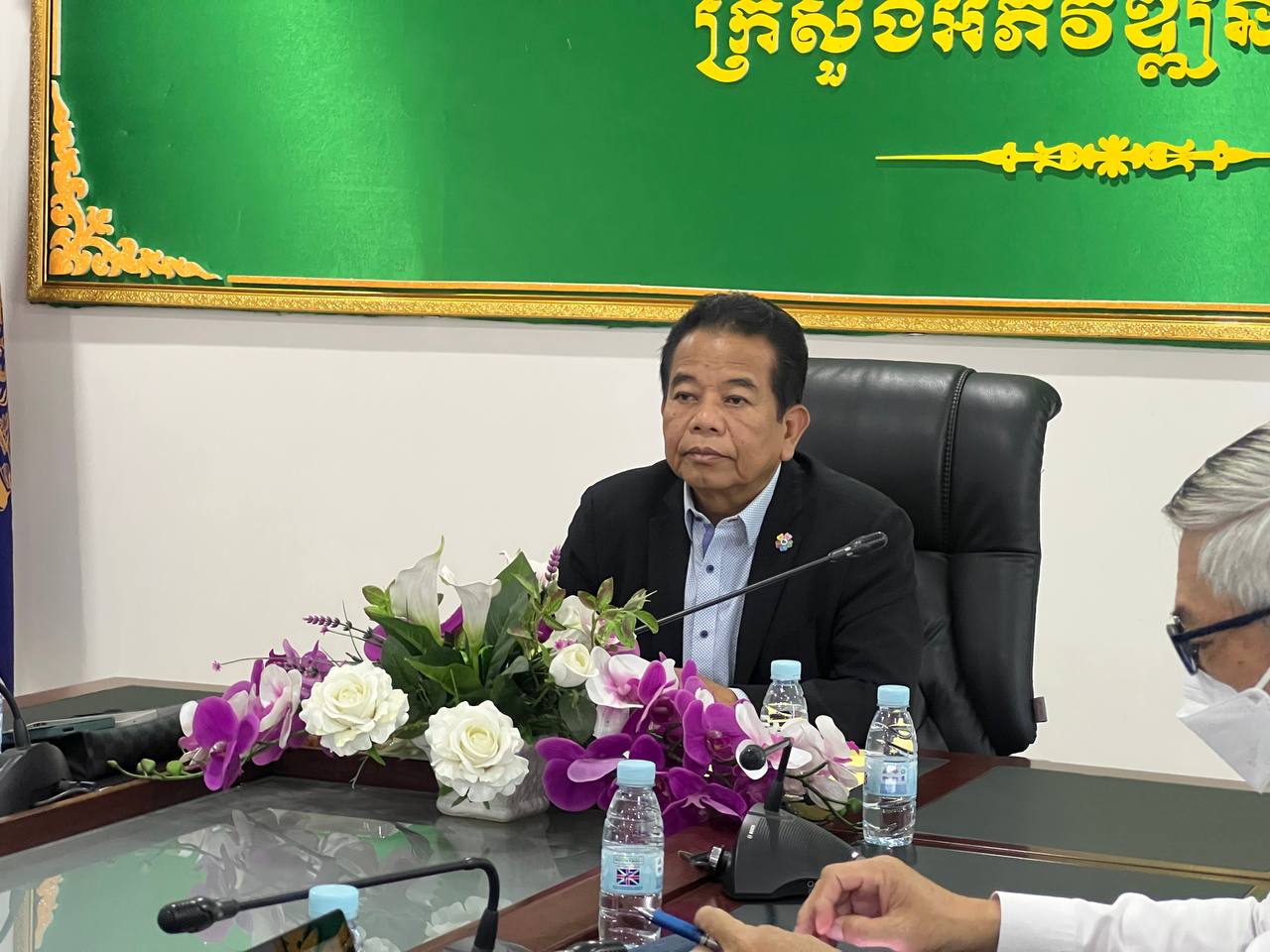 photo 2025 05 12 19 57 22