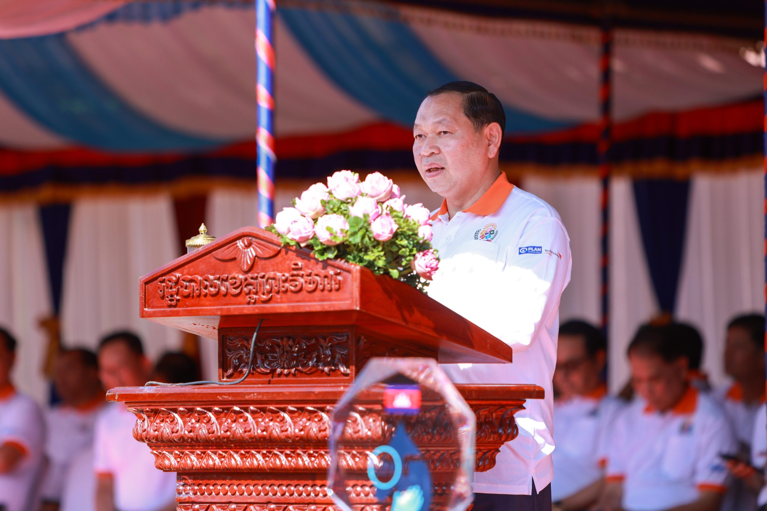 កឧត្តម ឆាយ ឫទ្ធិសែន រដ្ឋមន្ត្រីក្រសួងអភិវឌ្ឍន៍ជនបទ បានអអញ្ជើញជាអធិបតីក្នុងពីធីប្រកាសទទួលស្គាល់ជាផ្លូវការ ខេត្តព្រះវិហារជាខេត្តទី២២ ទទួលបានជ័យលាភីបញ្ចប់ការបន្ទោបង់ពាសវាលពាសកាល (ODF) 3 1 1 2 scaled