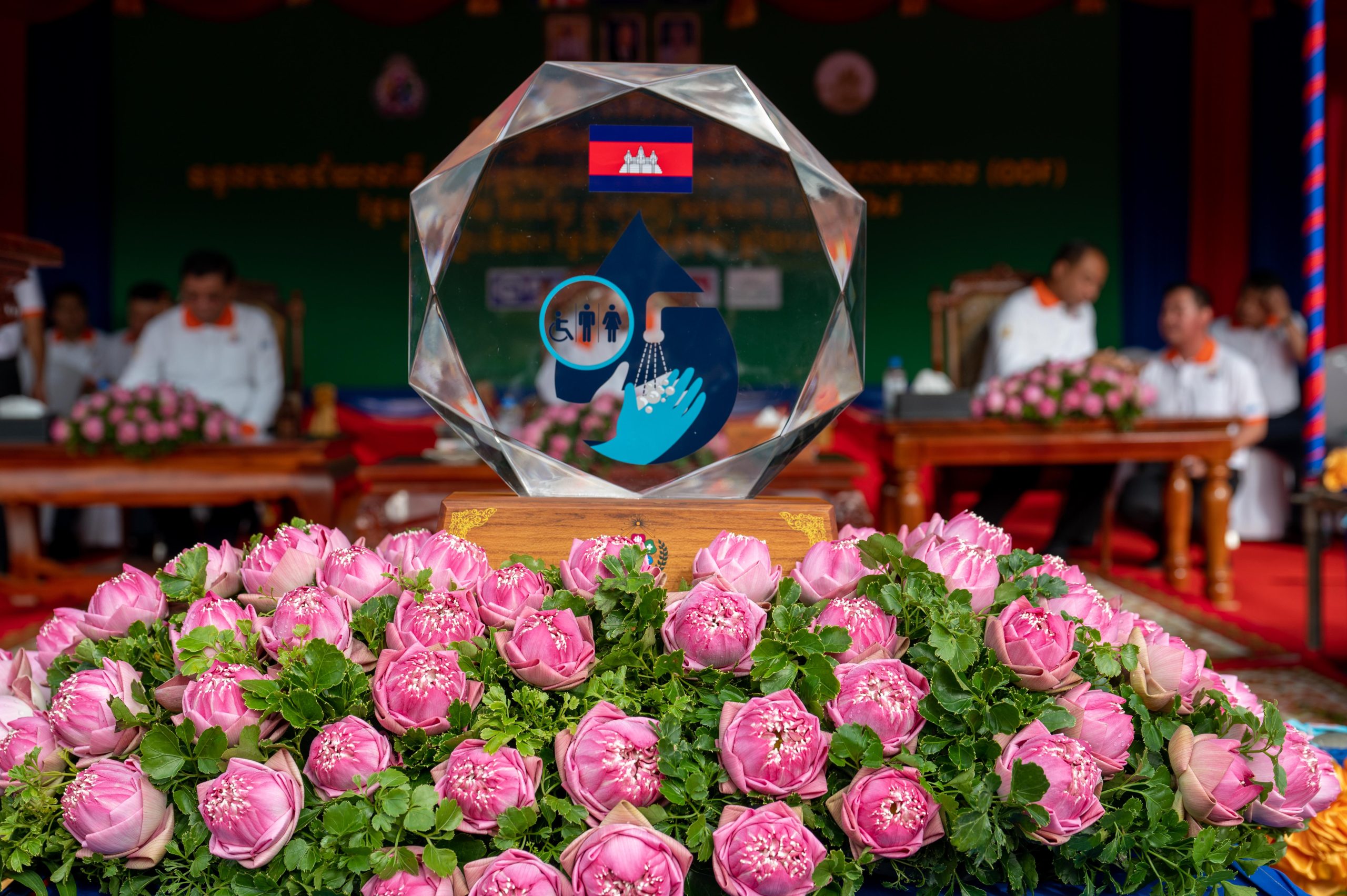 កឧត្តម ឆាយ ឫទ្ធិសែន រដ្ឋមន្ត្រីក្រសួងអភិវឌ្ឍន៍ជនបទ បានអអញ្ជើញជាអធិបតីក្នុងពីធីប្រកាសទទួលស្គាល់ជាផ្លូវការ ខេត្តព្រះវិហារជាខេត្តទី២២ ទទួលបានជ័យលាភីបញ្ចប់ការបន្ទោបង់ពាសវាលពាសកាល (ODF) 16 2 5 1 scaled