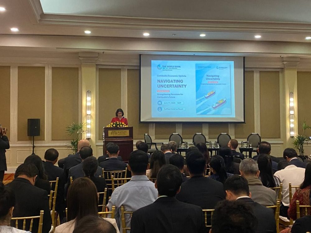 លោកផេង សំបូរ អញ្ជើញចូលរួមសម្ពោធជាផ្លូវការនៃបច្ចុប្បន្នភាពសេដ្ឋកិច្ចកម្ពុជា (CEU) 2 photo 2025 06 11 11 02 32