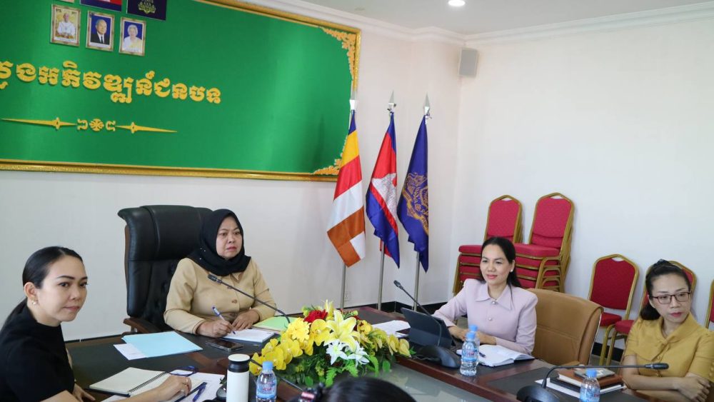 លោកជំទាវ ម៉ាត់ ម៉ារ៉ា អញ្ជើញដឹកនាំកិច្ចប្រជុំបូកសរុបលទ្ធផលឆមាសទី១ និងលើកទិសដៅឆមាសទី២ ឆ្នាំ២០២៥ របស់ក្រុមការងារយេនឌ័រ 2 photo 2025 06 17 12 35 28