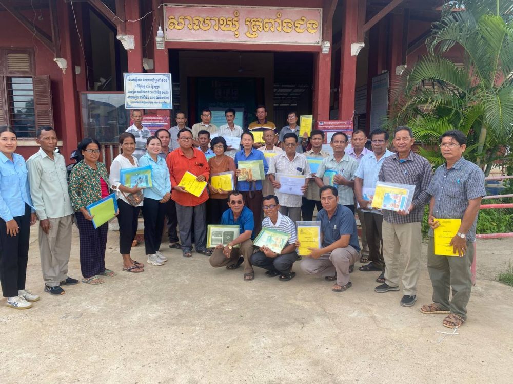 មន្ទីរអភិវឌ្ឍន៍ជនបទខេត្តពោធិ៍សាត់ បានបើកវគ្គបណ្ដុះបណ្ដាលពង្រឹងសមត្ថភាពគណៈកម្មាធិការអភិវឌ្ឍន៍ភូមិ (គ.អ.ភ) 2 photo 2025 06 19 15 29 42