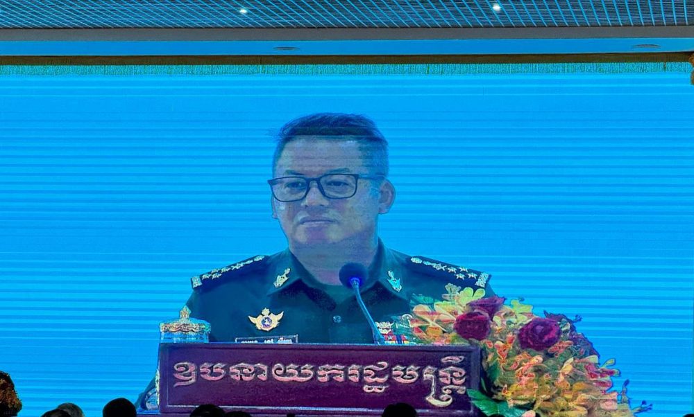 ឯកឧត្តម អ៊ិន ចន្ថា បានអញ្ជើញចូលរួមមិទ្ទីញអបអរសាទរខួបលើកទី៤៨ នៃទិវាការចងចាំដំណើរឆ្ពោះទៅការផ្តួលរំលំរបបប្រល័យពូជសាសន៍ ប៉ុល ពត នៅតំបន់ប្រវត្តិសាស្រ្តយោធាតេជោកោះថ្ម X16 2 photo 2025 06 20 11 10 30