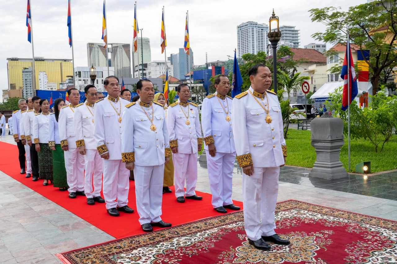 រំលឹកខួប ៣២ឆ្នាំ នៃ”ទិវាប្រកាសរដ្ឋធម្មនុញ