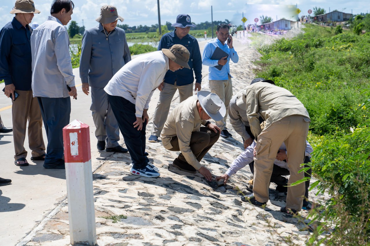 ចុះពិនិត្យស្ថានភាពផ្លូវចំនួន ៣ខ្សែ នៅក្នុងខេត្តព្រៃវែង ។