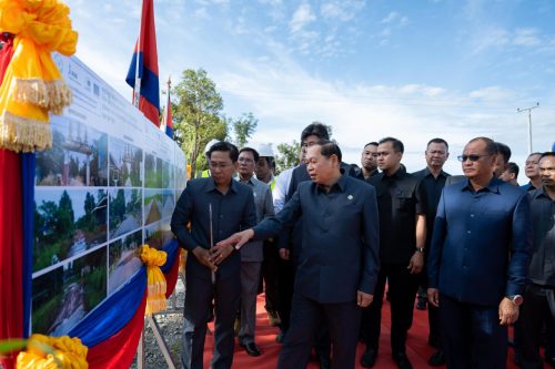 42.ក្រាលកៅស៊ូពីរជាន់ DBST