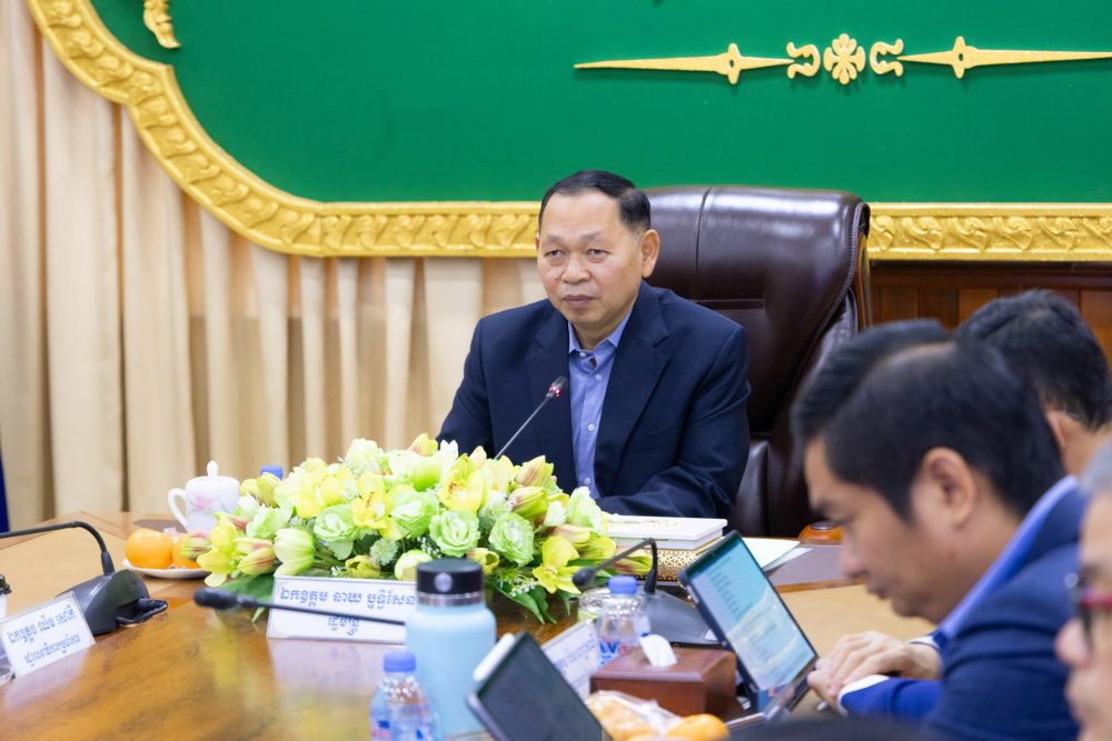 ឯកឧត្តម ឆាយ ឫទ្ធិសែន អញ្ជើញដឹកនាំកិច្ចប្រជុំត្រួតពិនិត្យវឌ្ឍនភាពការរៀបចំឯកសារស្ដីពី ការកំណត់និងការពិពណ៌នាមុខតំណែងវិជ្ជាជីវៈអភិវឌ្ឍន៍ជនបទ 2 1 26