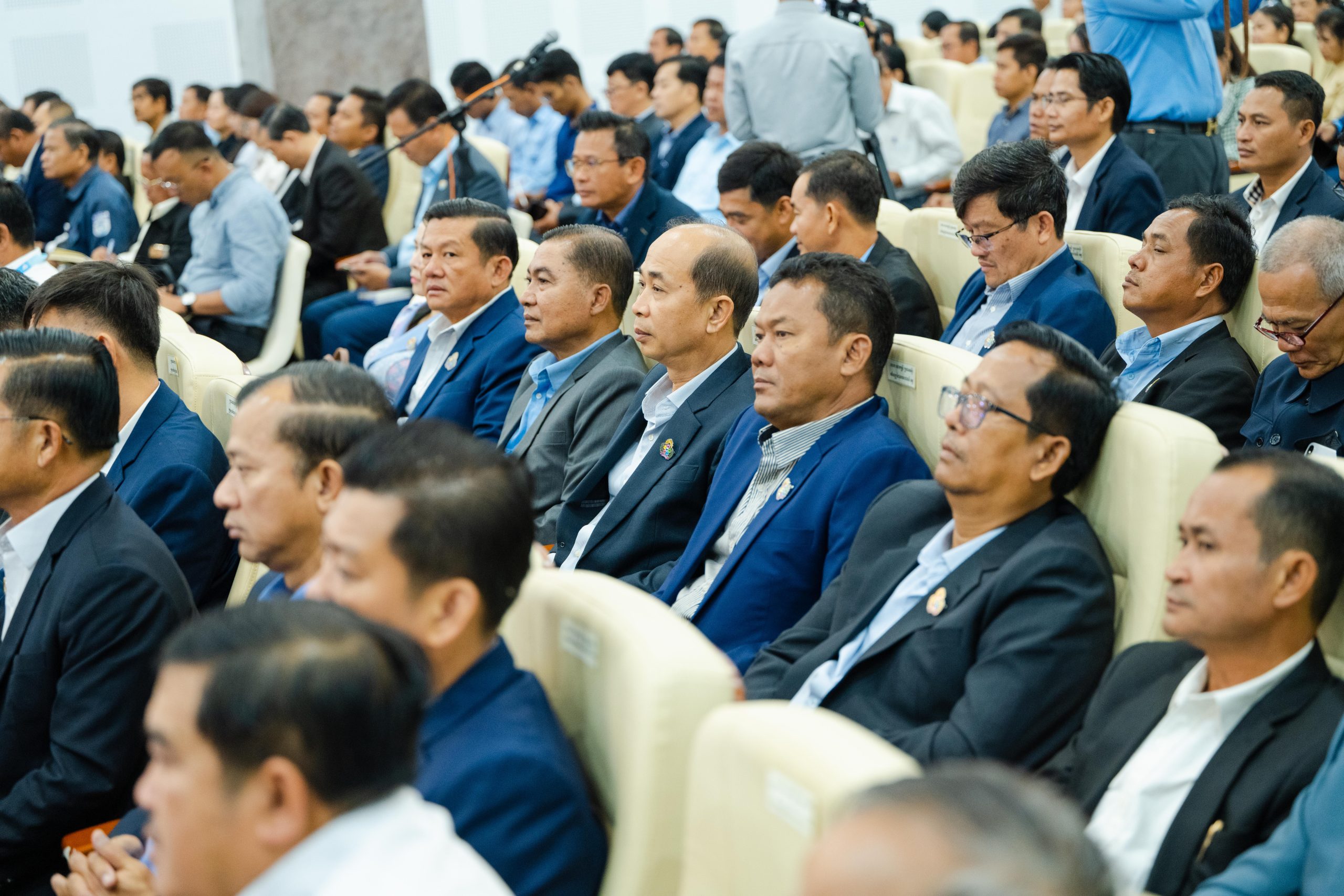 ក្រសួងអភិវឌ្ឍន៍ជនបទ និងក្រសួងរៀបចំដែនដី នគររូបនីយកម្ម និងសំណង់ បានសហការគ្នារៀបចំសិក្ខាសាលាពិគ្រោះយោបល់ស្តីពី ការអភិវឌ្ឍភូមិនៅកម្ពុជា។ 82 80 9 scaled