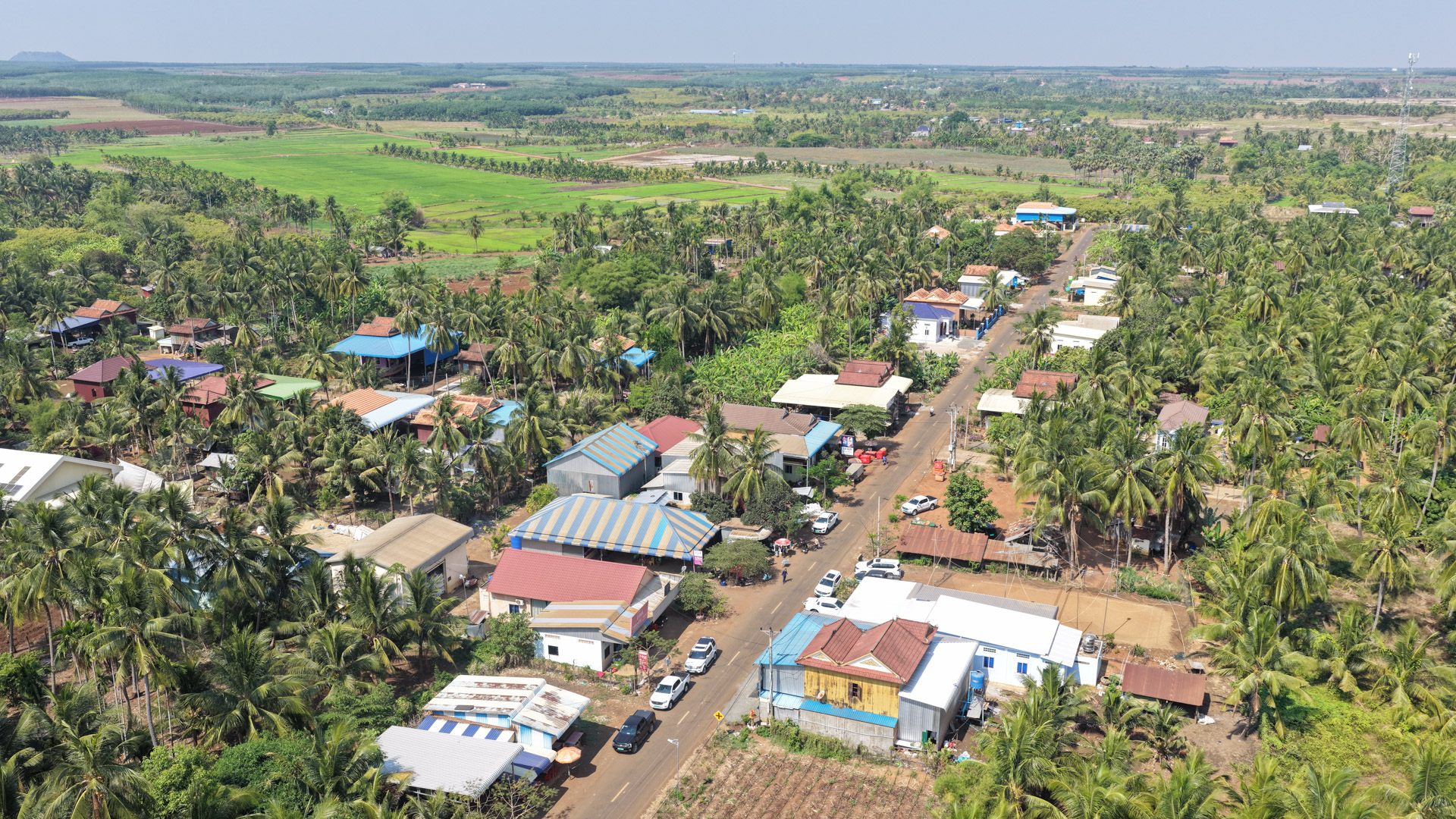 ឯកឧត្តម ឆាយ ឫទ្ធិសែន និងគណៈប្រតិភូក្រសួងអភិវឌ្ឍន៍ជនបទ អញ្ជើញទៅពិនិត្យវឌ្ឍនភាព នៃការអភិវឌ្ឍនានានៅសហគមន៍សំបូរមានជ័យ ក្នុងខេត្តកំពង់ចាម 13 50DJI 20260401103940 0048 D
