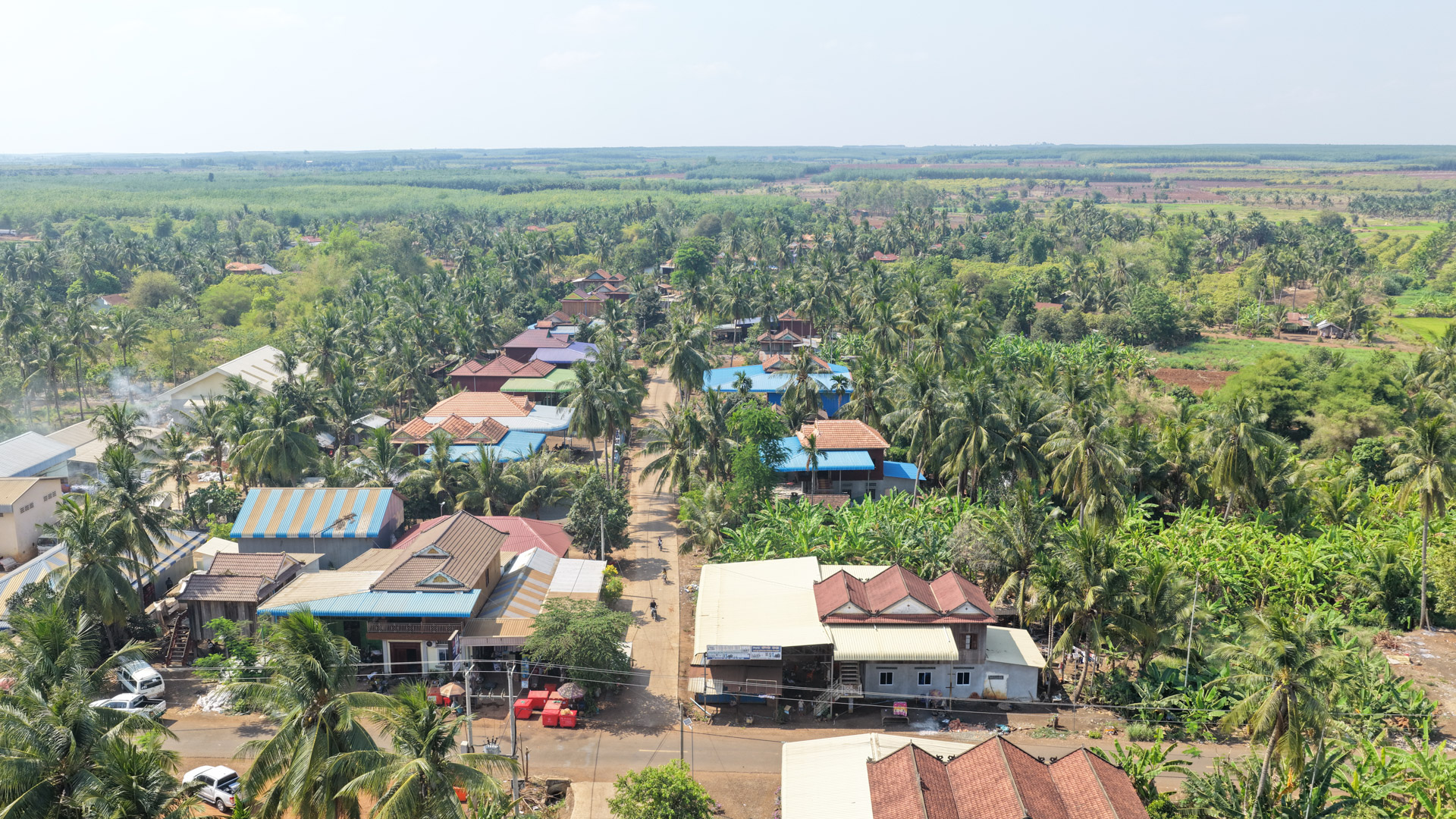 ឯកឧត្តម ឆាយ ឫទ្ធិសែន និងគណៈប្រតិភូក្រសួងអភិវឌ្ឍន៍ជនបទ អញ្ជើញទៅពិនិត្យវឌ្ឍនភាព នៃការអភិវឌ្ឍនានានៅសហគមន៍សំបូរមានជ័យ ក្នុងខេត្តកំពង់ចាម 12 50DJI 20260401104412 0058 D