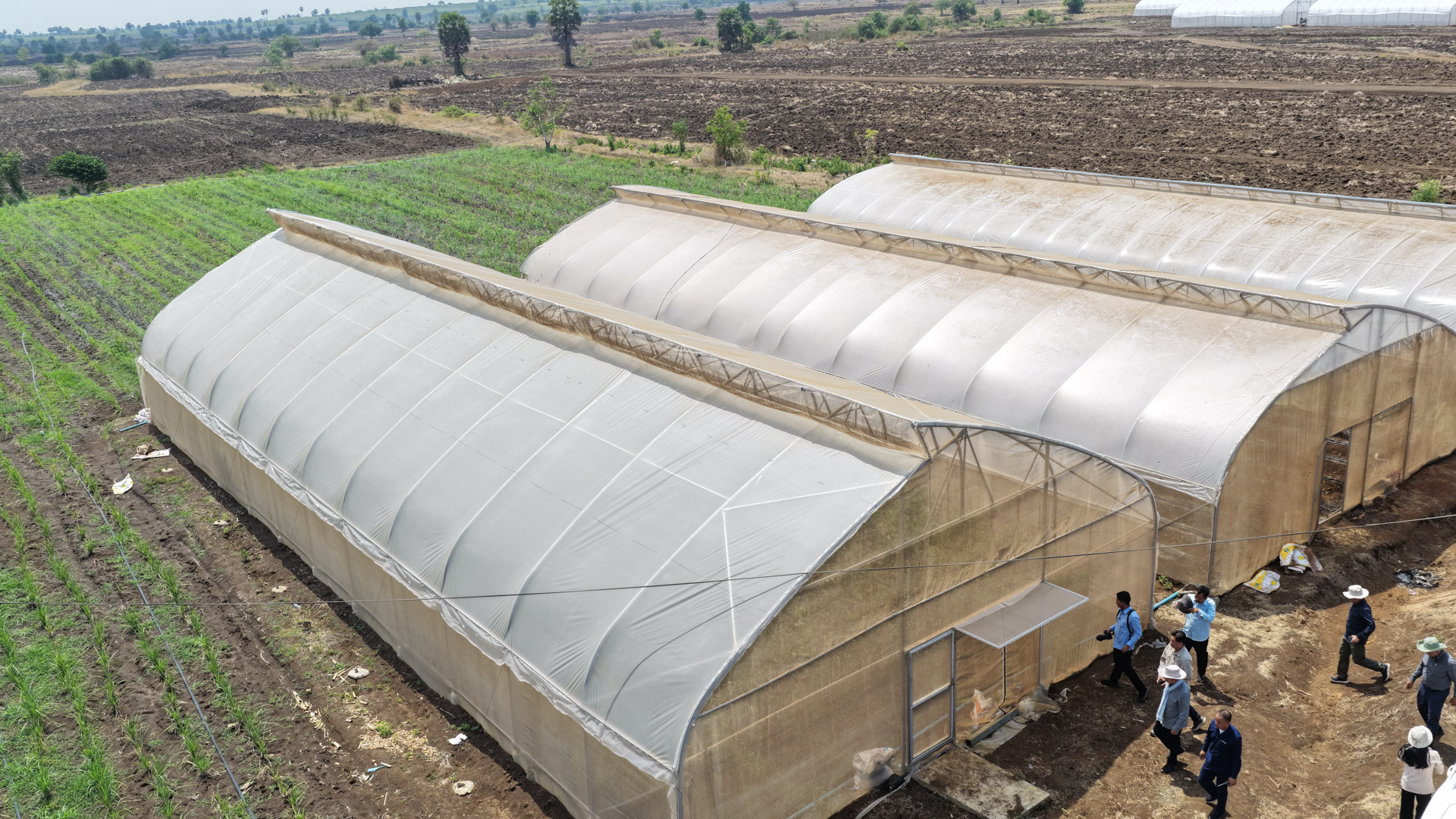 ឯកឧត្តម ឆាយ ឫទ្ធិសែន និងគណៈប្រតិភូក្រសួងអភិវឌ្ឍន៍ជនបទ អញ្ជើញទៅពិនិត្យវឌ្ឍនភាព នៃការអភិវឌ្ឍនានានៅសហគមន៍សំបូរមានជ័យ ក្នុងខេត្តកំពង់ចាម 9 50DJI 20260401114136 0083 D