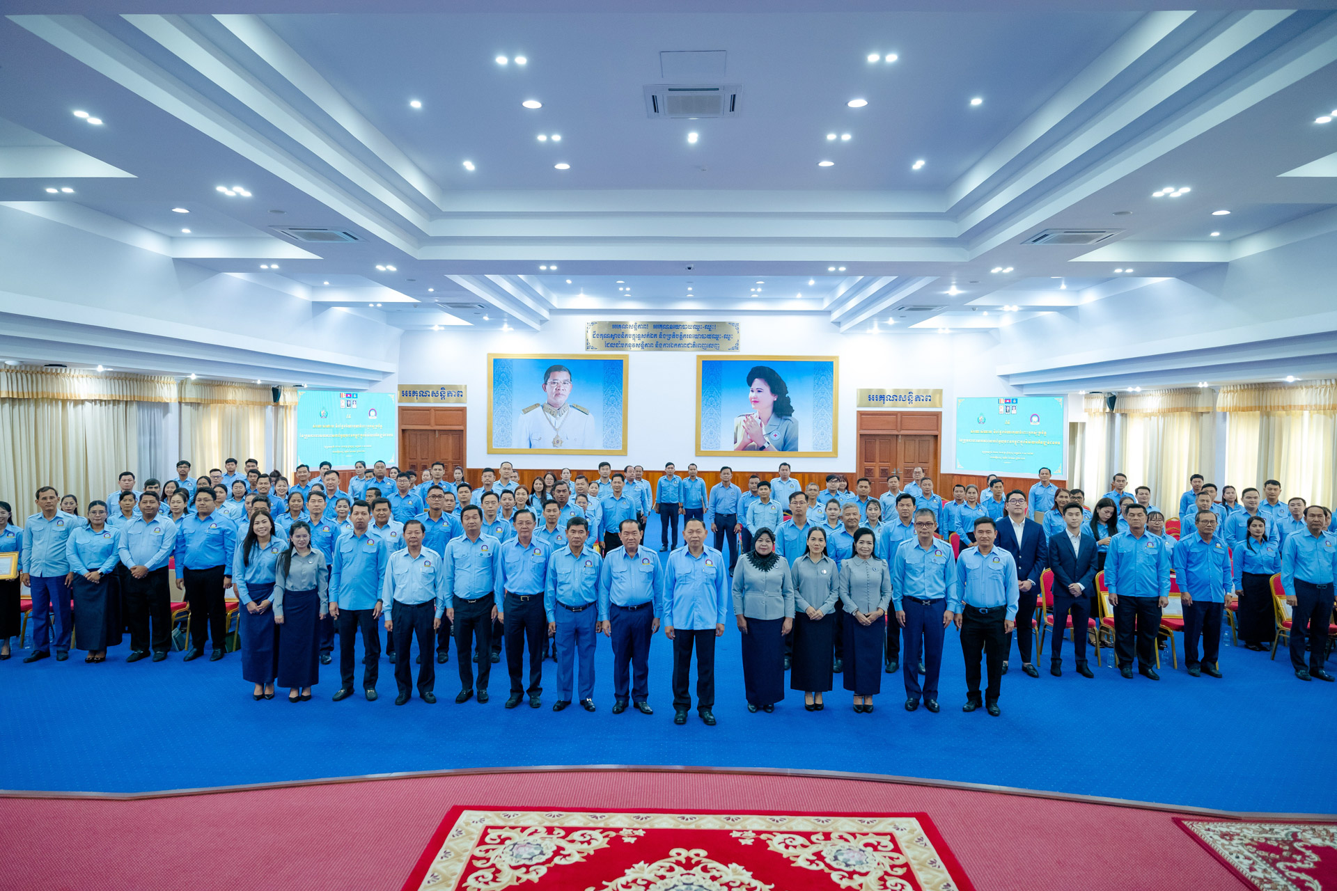 ឯកឧត្តម ឆាយ ឫទ្ធិសែន អញ្ជើញសំណេះសំណាលនិងថ្លែងអំណរគុណចំពោះអ្នកស្ម័គ្រចិត្តនៃក្រុមការងារសហភាពសហព័ន្ធយុវជនកម្ពុជា ក្នុងវិស័យអភិវឌ្ឍន៍ជនបទ” 203 DSC 9034