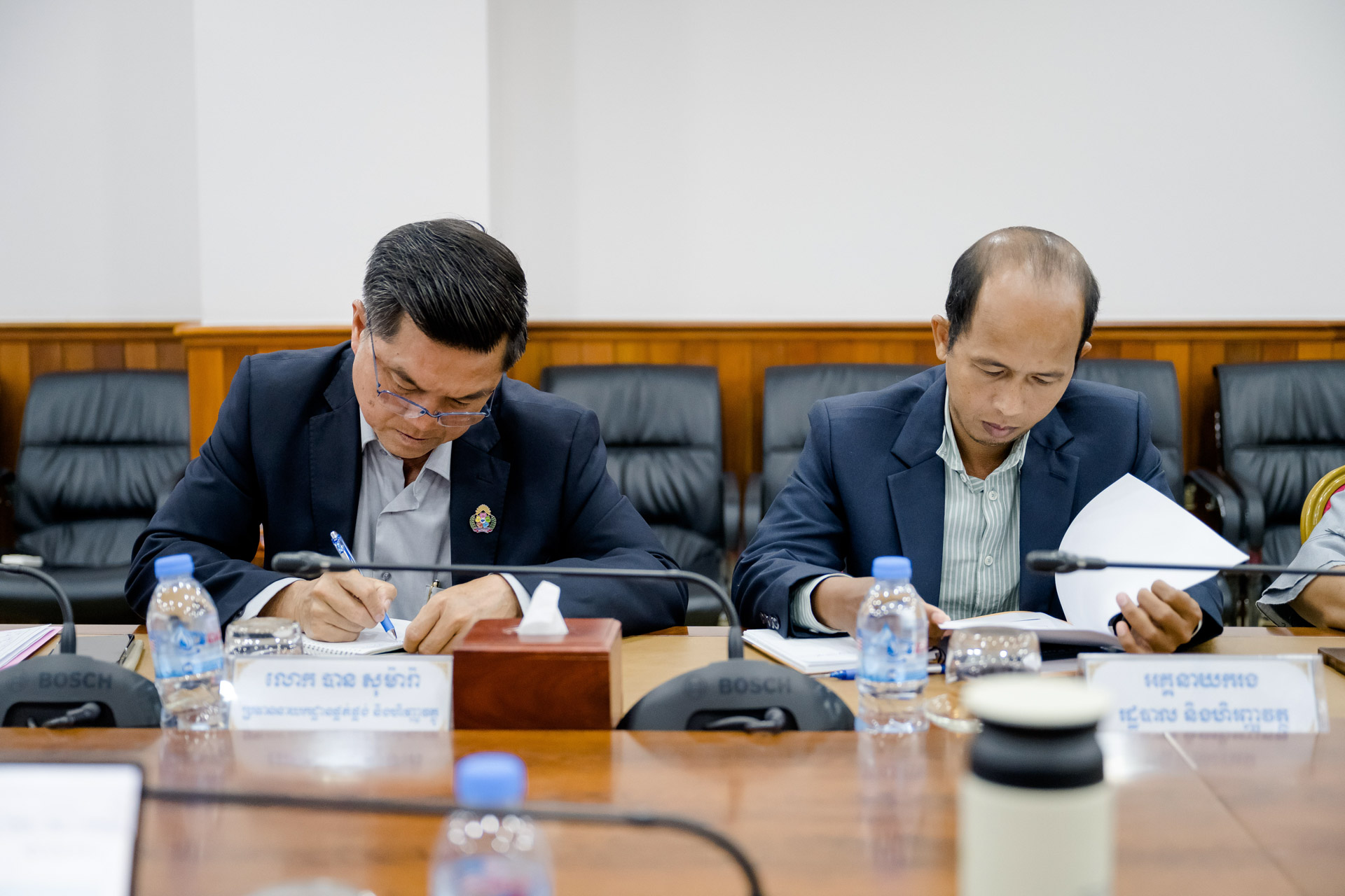 5 4
