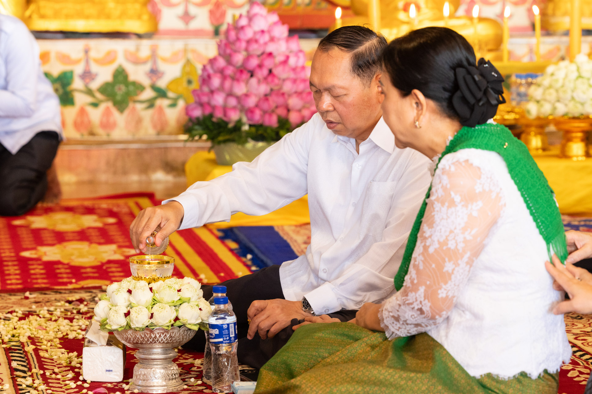 ឯកឧត្តម ឆាយ ឫទ្ធិសែន និងលោកជំទាវ នាំយកទៀនព្រះវស្សា និងទេយ្យវត្ថុ ប្រគេនព្រះសង្ឃ ចំនួន ២៧វត្ត-អាស្រម ស្ថិតនៅក្នុងស្រុកទឹកផុស ខេត្តកំពង់ឆ្នាំង 22 z3H2A2615