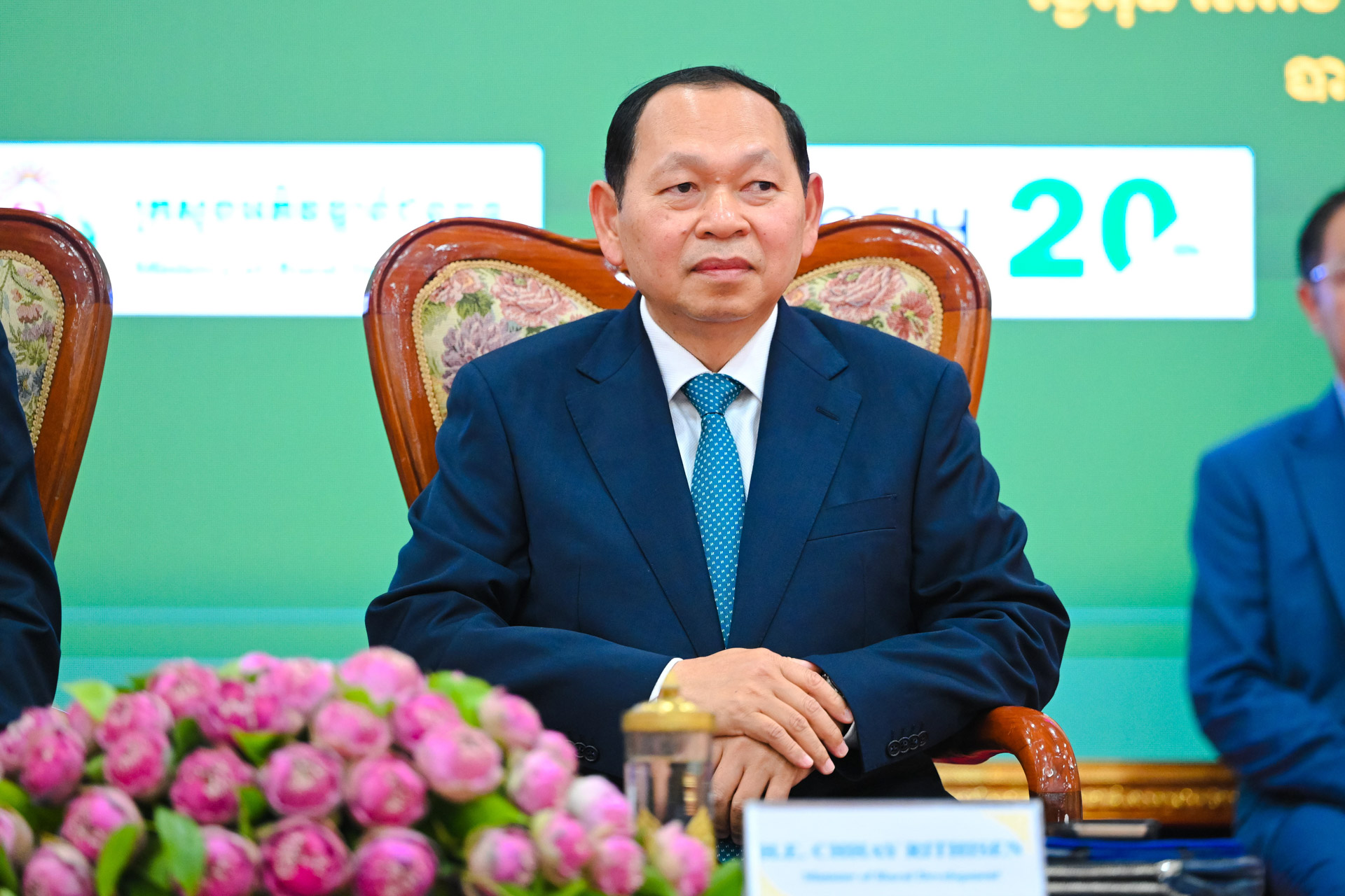 ពិធីចុះហត្ថលេខាផ្តល់ហិរញ្ញប្បទានឥតសំណងសម្រាប់គាំទ្រការអភិវឌ្ឍភូមិជំហាន២ របស់គម្រោងការកសាងភូមិសន្តិភាព តាមរយៈការអភិវឌ្ឍសហគមន៍ជនបទចម្រុះ 17 2 2