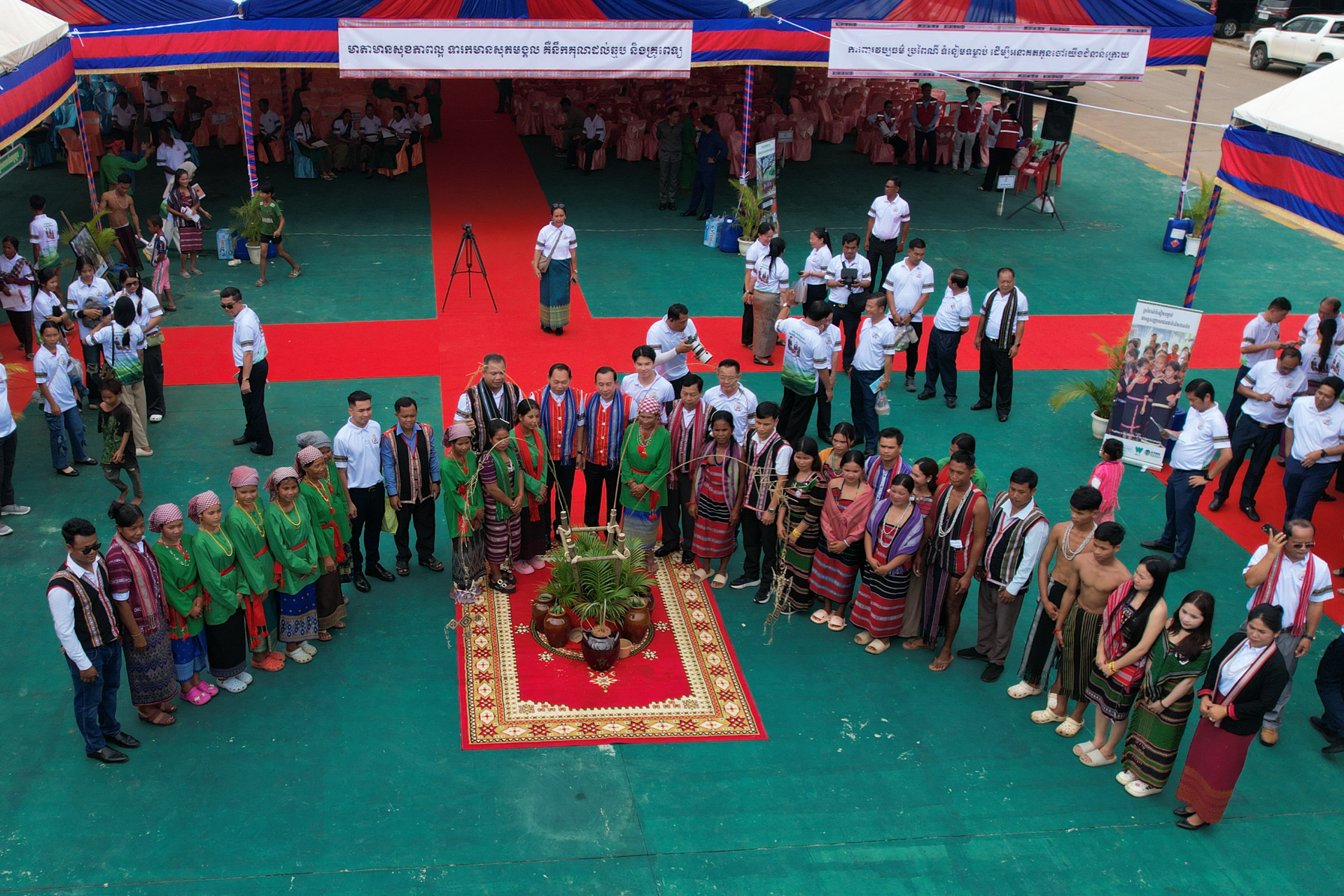 ក្រសួងអភិវឌ្ឍន៍ជនបទប្រារព្ធទិវាអន្តរជាតិជនជាតិដើមភាគតិចពិភពលោក លើកទី៣២ និងលើកទី២២ នៅកម្ពុជា ក្រោមប្រធានបទ “ ការលើកតម្កើងតួនាទីឆ្មបជាជនជាតិដើមភាគតិច ដើម្បីការពារជីវិត និងលើកកម្ពស់សុខុមាលភាព“ 132 96DJI 0896