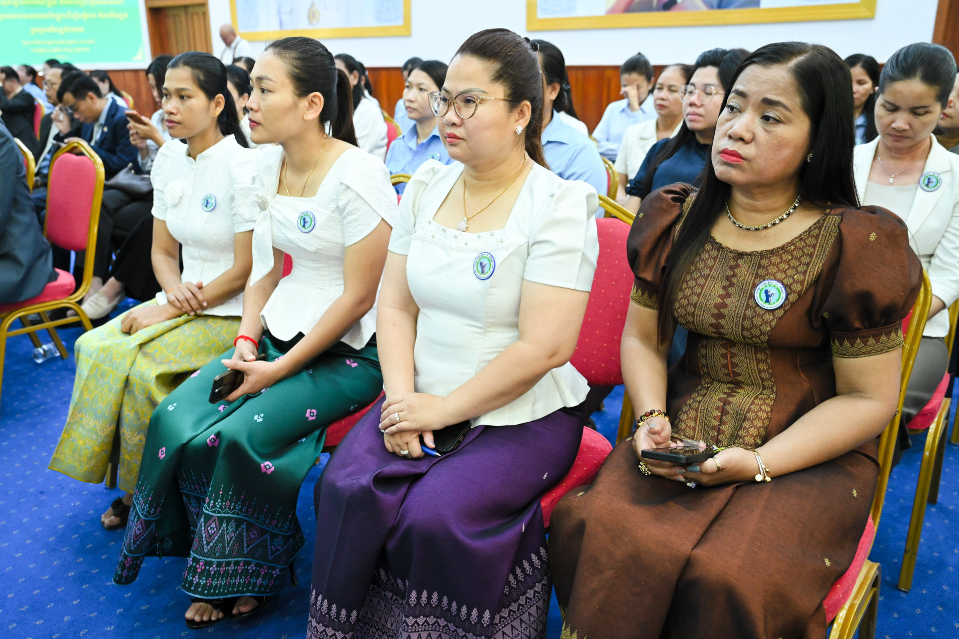 ពិធីប្រកាសទទួលស្គាល់ការកែសម្រួល និងបំពេញបន្ថែមសមាសភាពគណៈកម្មការសាខាសមាគមនារីកម្ពុជាដើម្បីសន្តិភាពនិងអភិវឌ្ឍន៍ ក្រសួងអភិវឌ្ឍន៍ជនបទ 112 DSC 5603