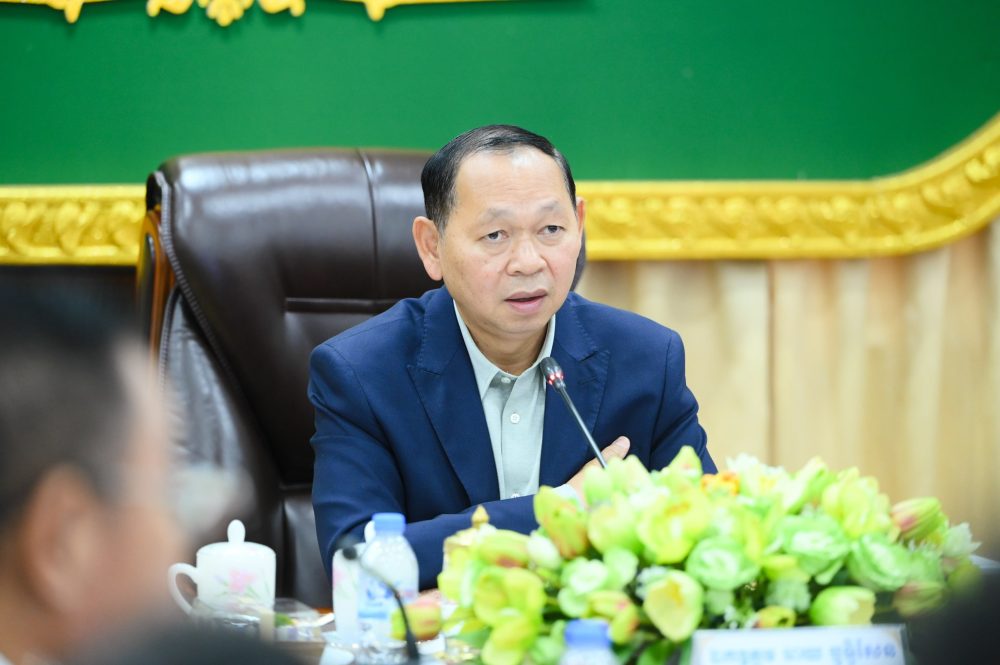 ឯកឧត្តម ឆាយ ឫទ្ធិសែន អញ្ជើញដឹកនាំកិច្ចប្រជុំពិនិត្យវឌ្ឍនភាពនៃការរៀបចំផែនការយុទ្ធសាស្ដ្រអភិវឌ្ឍន៍សហគមន៍ជនបទ ឆ្នាំ២០២៦-២០៣៣ របស់ក្រសួងអភិវឌ្ឍន៍ជនបទ 2 1 11
